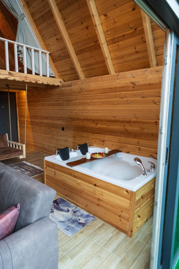 Ardeşen jakuzili bungalov